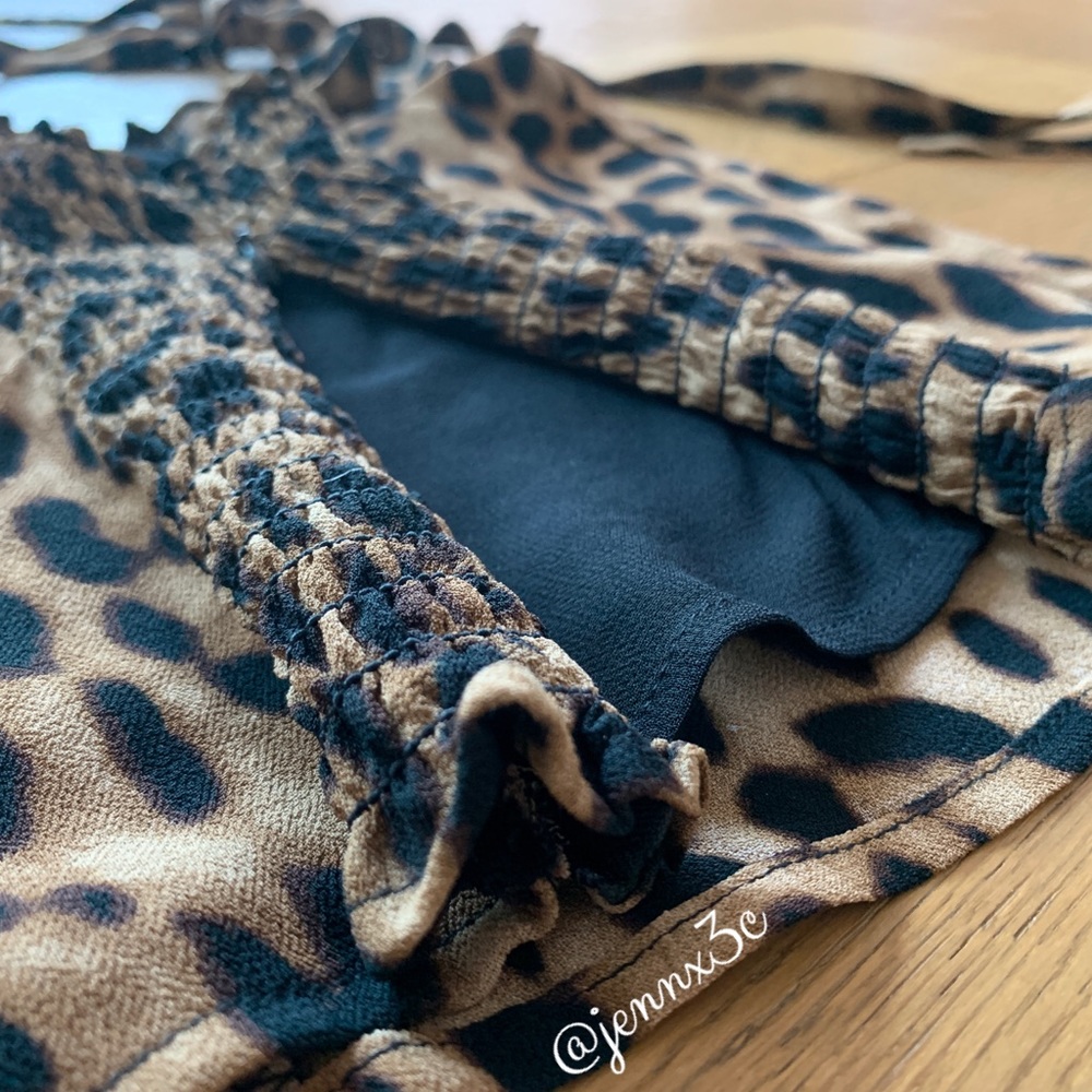 ❌[SOLD]❌Reformation Blanca Top || Leopard 🐆 - Picture 13 of 16